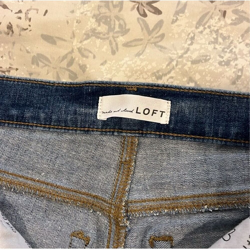 LOFT | modern skinny crop blue jeans 2/26 - Picture 5 of 10